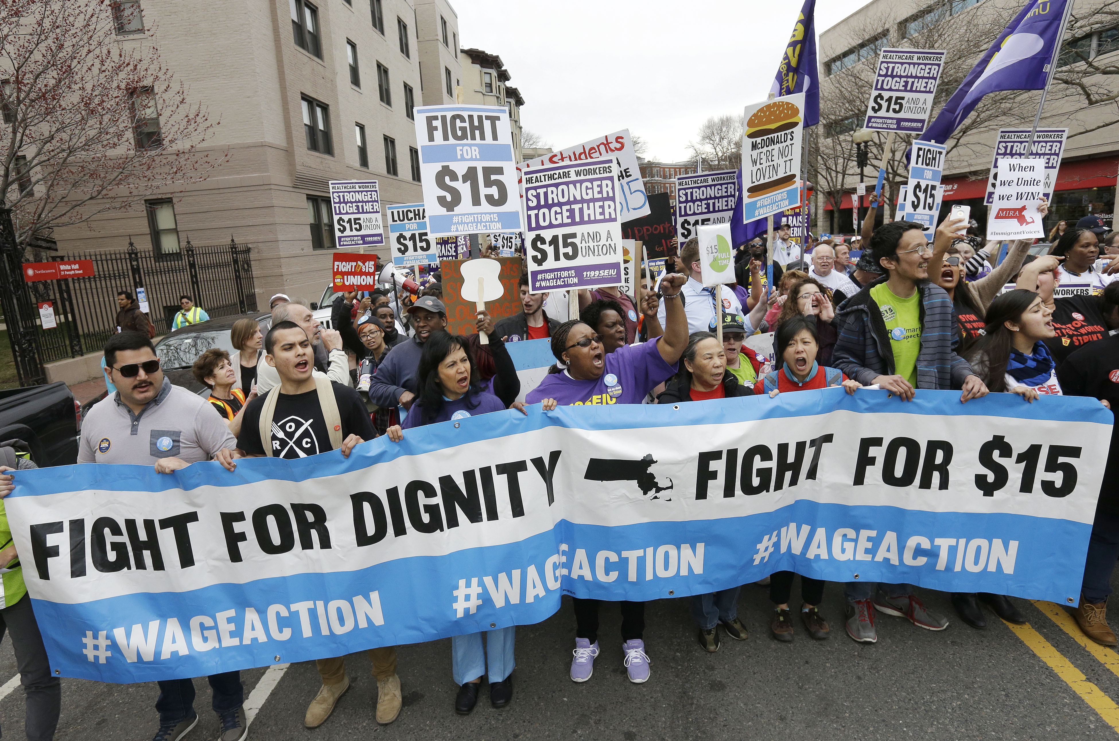 In 2023, expect a renewed fight over Massachusetts' minimum wage | GBH