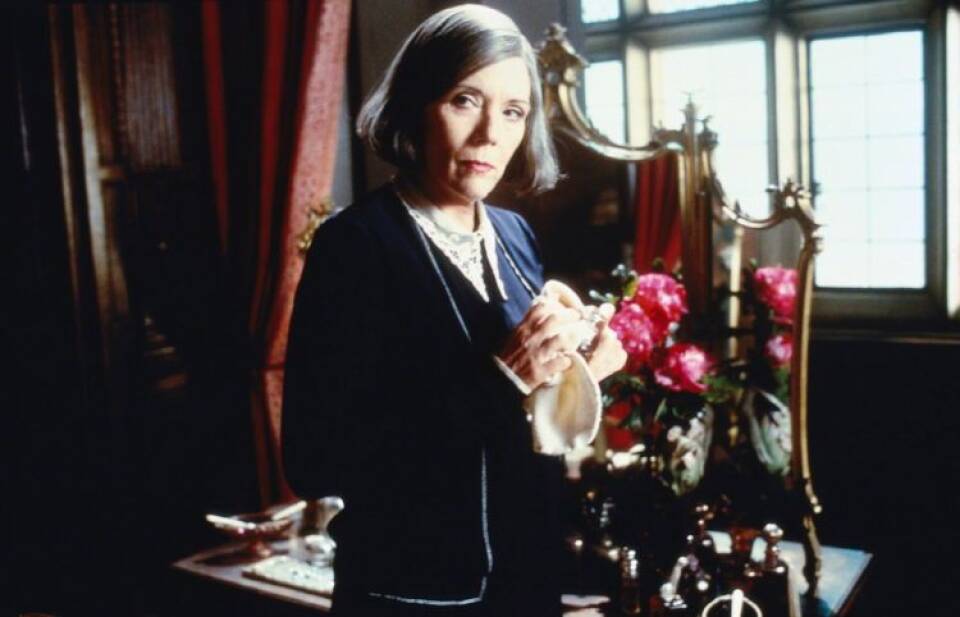 Diana Rigg Danvers.jpg