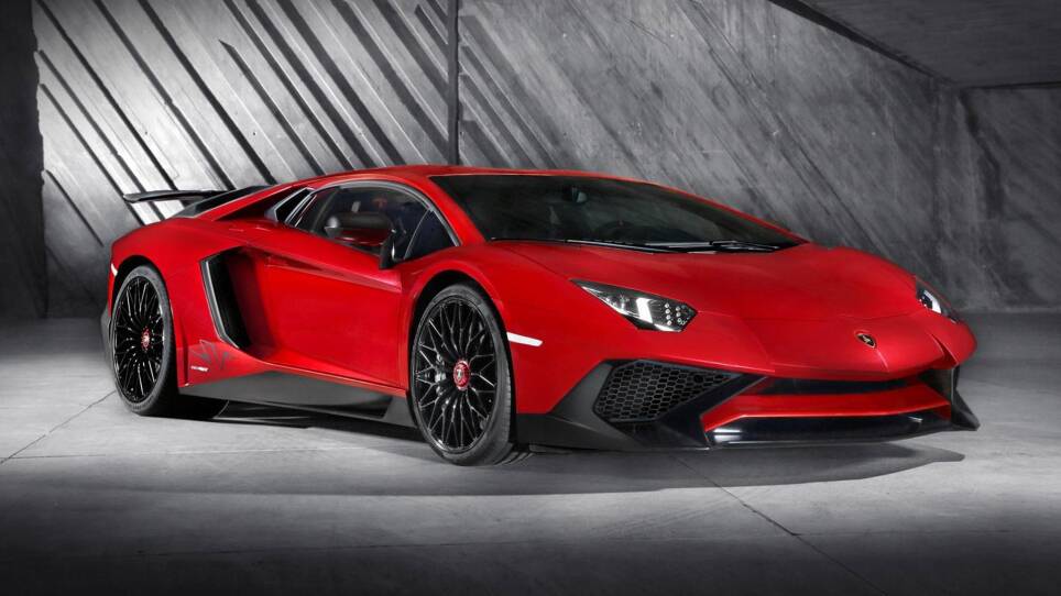 2016 Lamborghini Aventador LP 750-4 & 2015 Ford Mustang GT