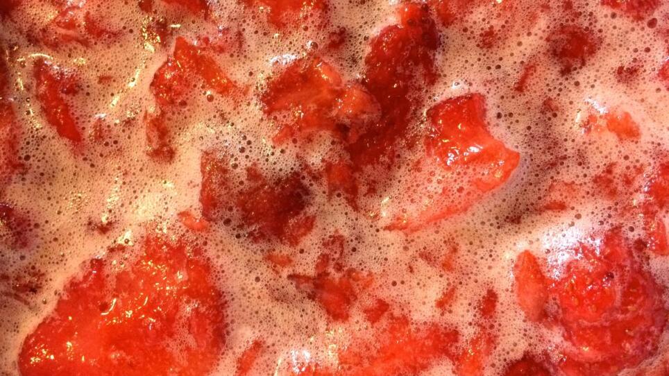 spikers_maceratingstrawberries.jpg