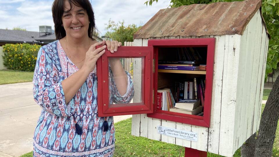 Virus Outbreak Community Libraries