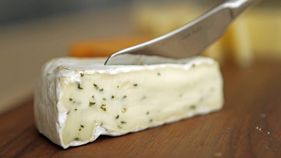 cheeseboard_cheese.jpg