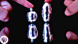 Bizarre spinning toys