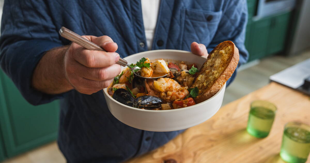 Clinton Kelly’s Coast-to-Coast Cioppino from Homemade Live! Clinton Kelly’s Coast-to-Coast Cioppino from Homemade Live!