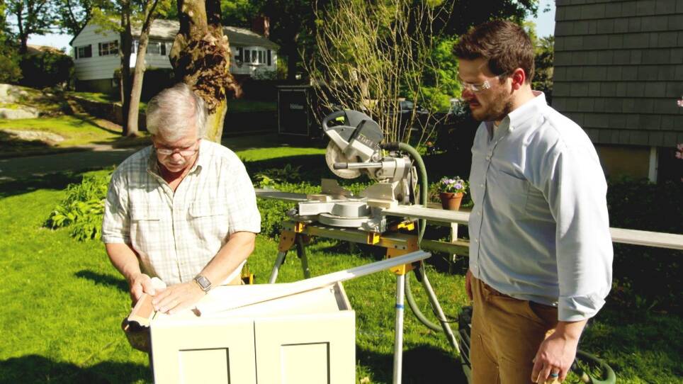 Crown Molding, Strip Wallpaper