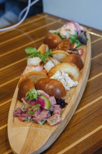 hooked fish shop seafood platter.jpg