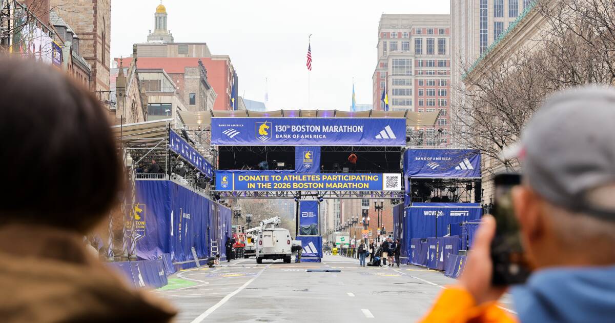 Klub Lari Lokal Memberikan Dukungan dan Komunitas, Menentang Reputasi olahraga yang Solo