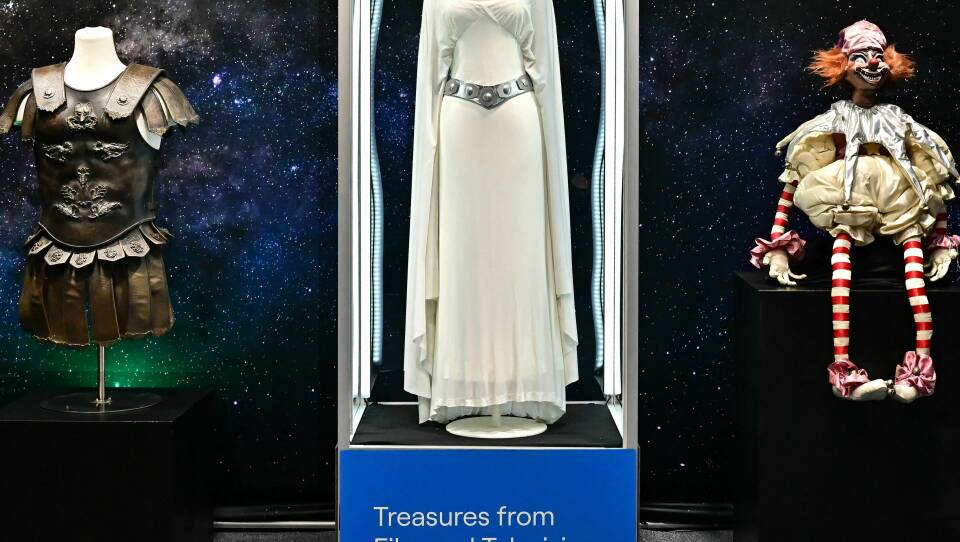 A dress worn by actress Carrie Fisher in the 1977 film Star Wars is one of 1,400 items up for sale at a live auction of film and TV memorabilia in Los Angeles this week.