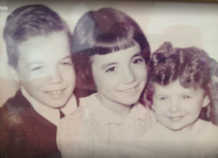 Donald, Dolores, Baby sister Bunnie.png