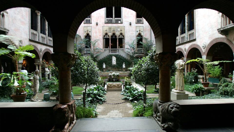 MASS PLACES MRS GARDNER'S TABEL