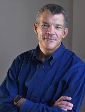 Mark Whitaker_credit Jennifer S. Altman.jpeg