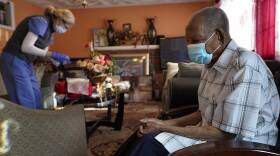 Virus Outbreak Homebound Vaccines