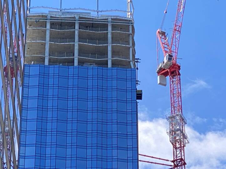 Winthrop crane 2.jpg