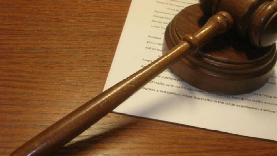 gavel.jpg
