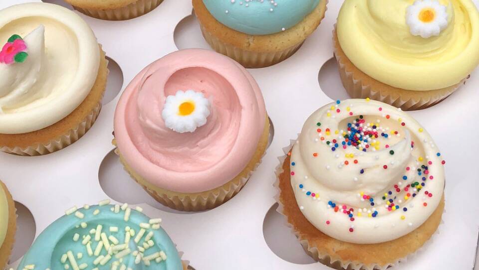 magnolia-bakery-cupcakes.jpg
