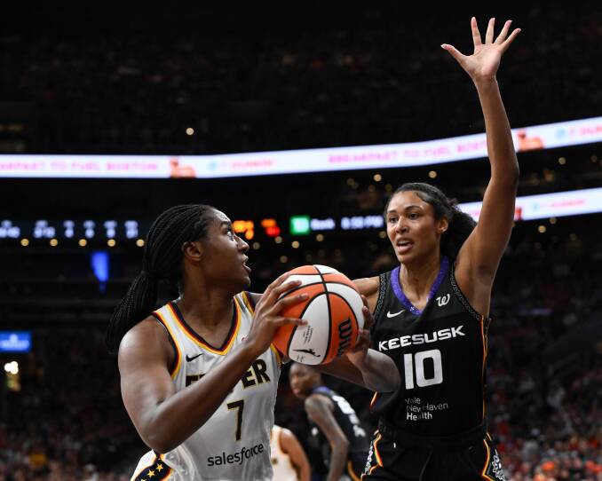 Indiana Fever v Connecticut Sun