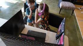 APTOPIX Virus Outbreak Schools