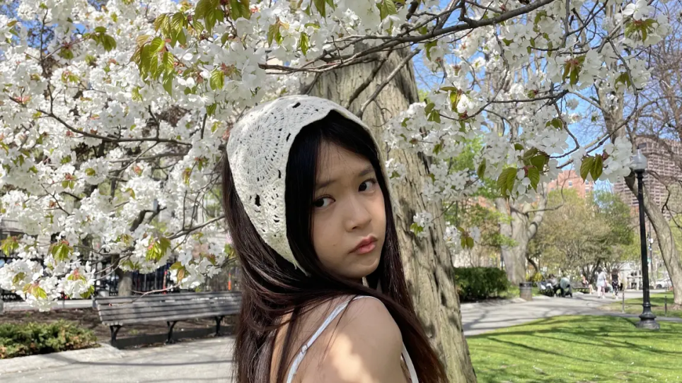 Vicky Liang ('25 Apsell Scholar).jpg