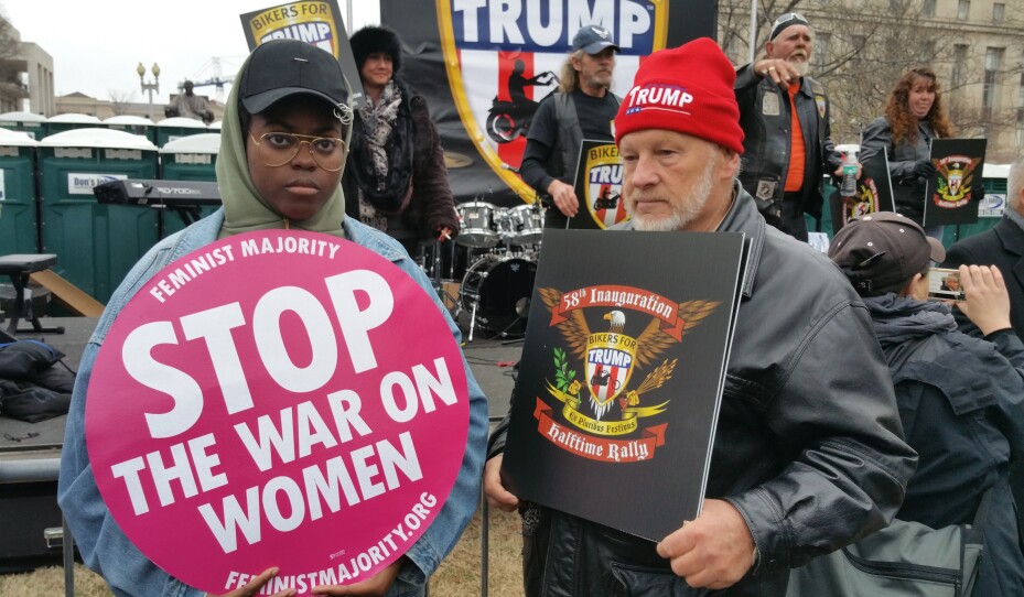 trump_and_anti-trump_supporters_face_off.jpg