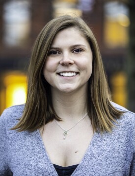 Alexi Cohan headshot.jpg