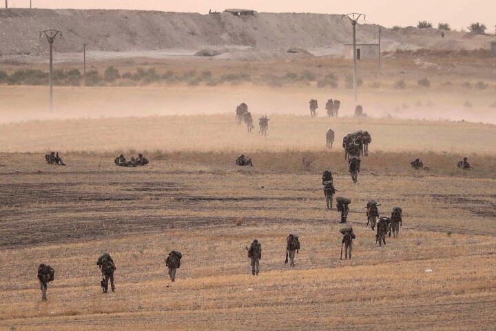 Image 19: US Withdrawal from Syrian Border