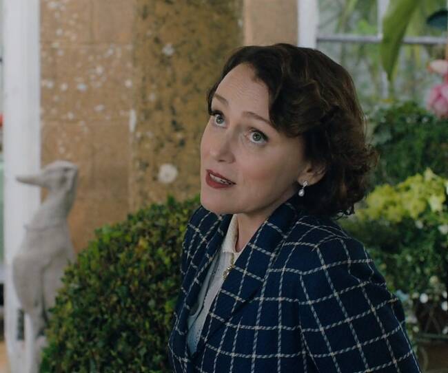 keeley hawes rebecca.jpeg