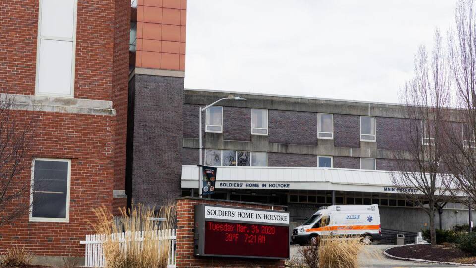 holyoke building.jpg